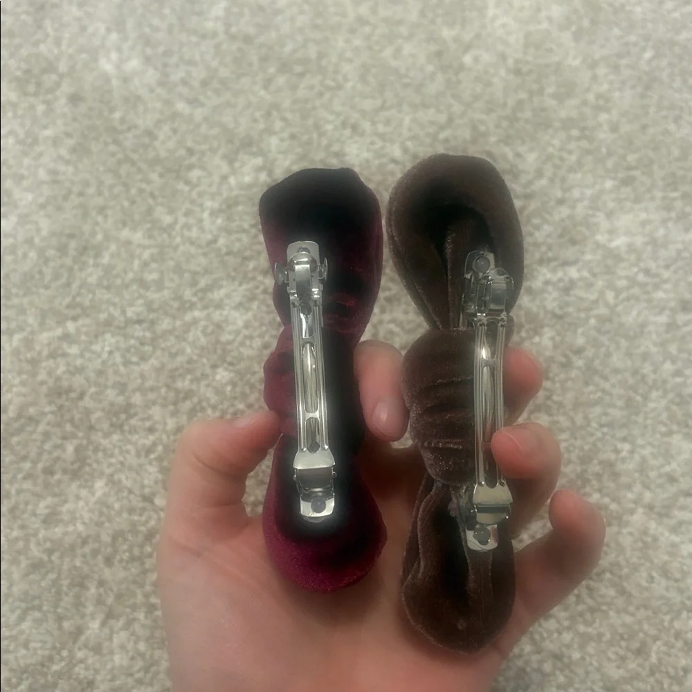 Anthropologie Set of 2 Velvet Bow Hair Clips